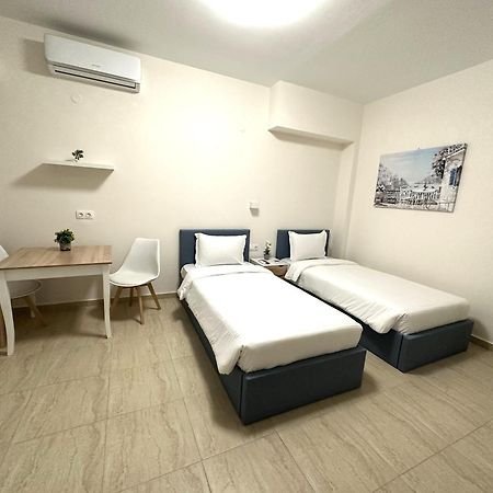 Navarino Luxe Suites Переа Экстерьер фото