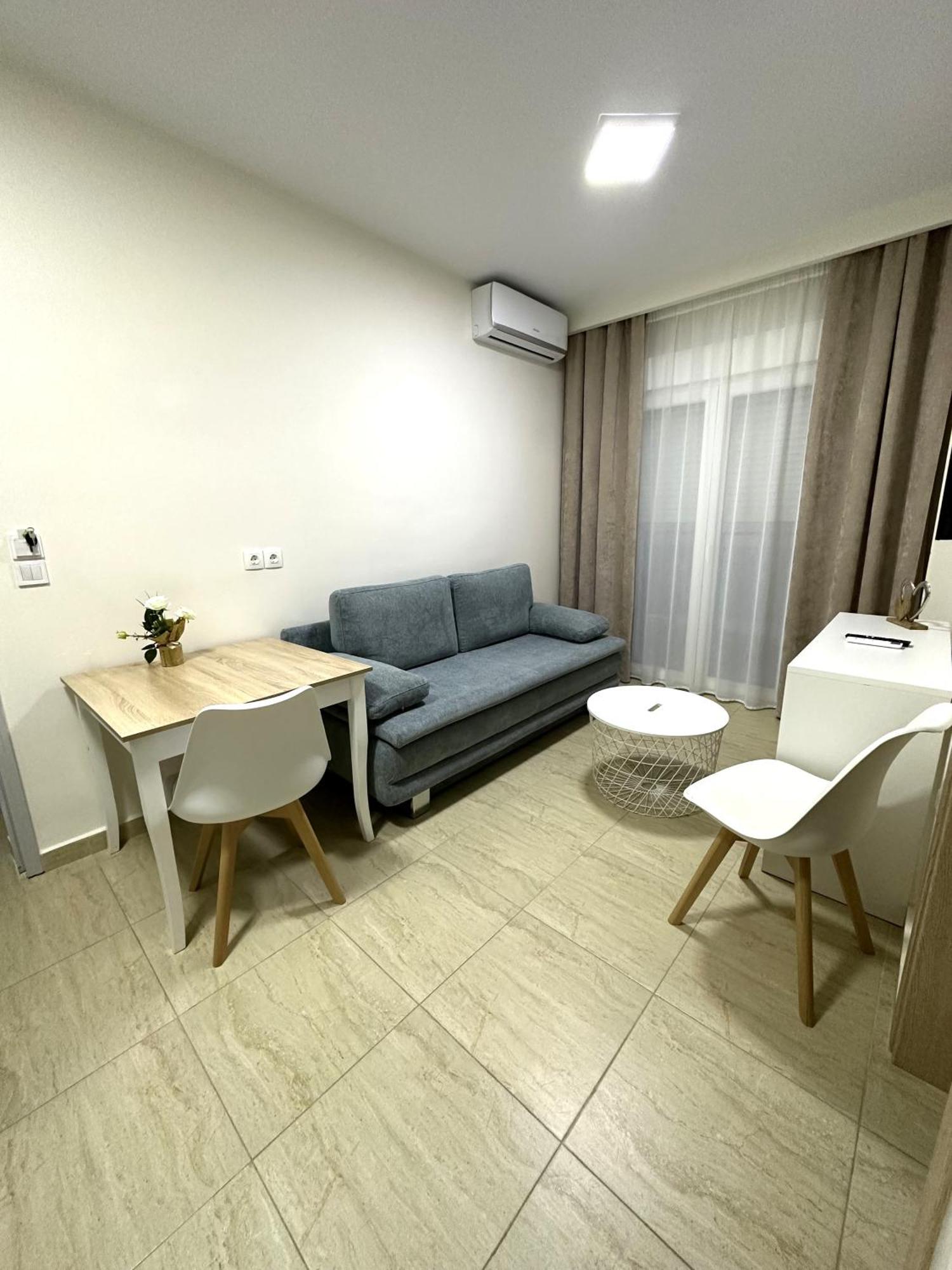 Navarino Luxe Suites Переа Экстерьер фото