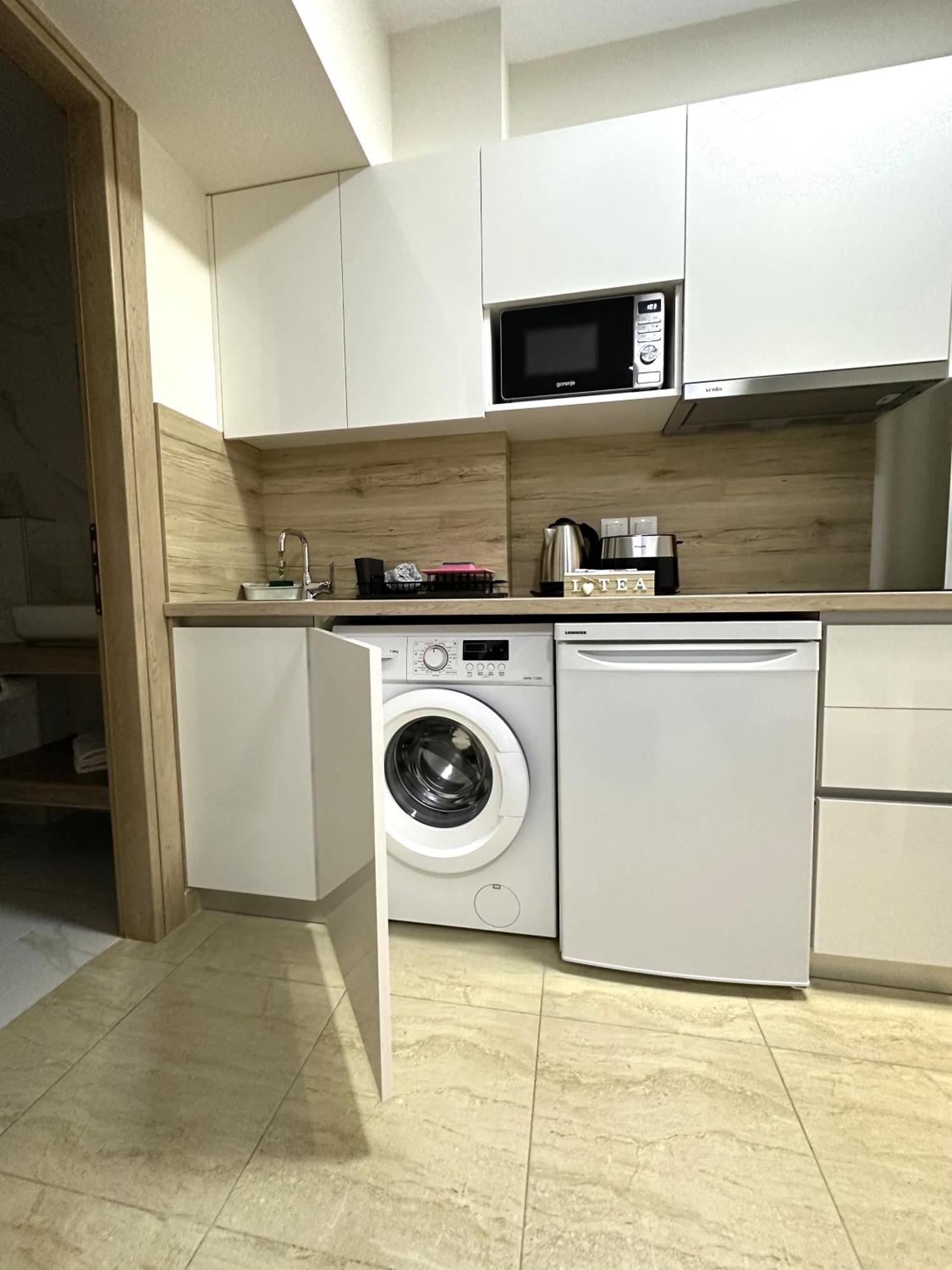 Navarino Luxe Suites Переа Экстерьер фото