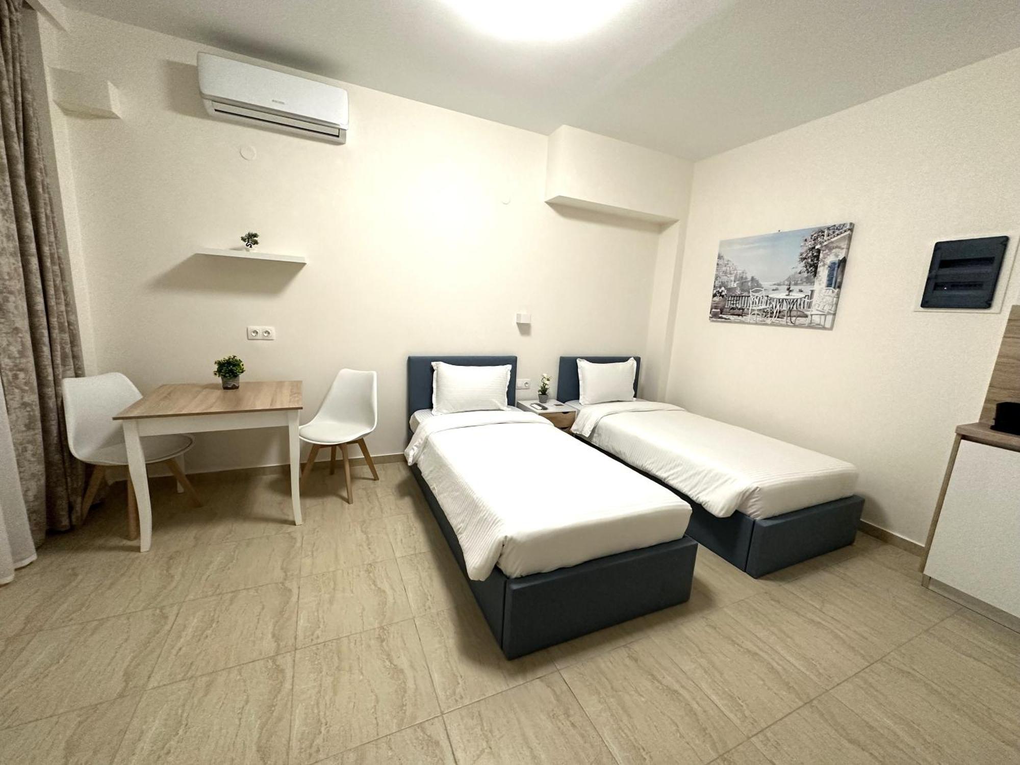 Navarino Luxe Suites Переа Экстерьер фото
