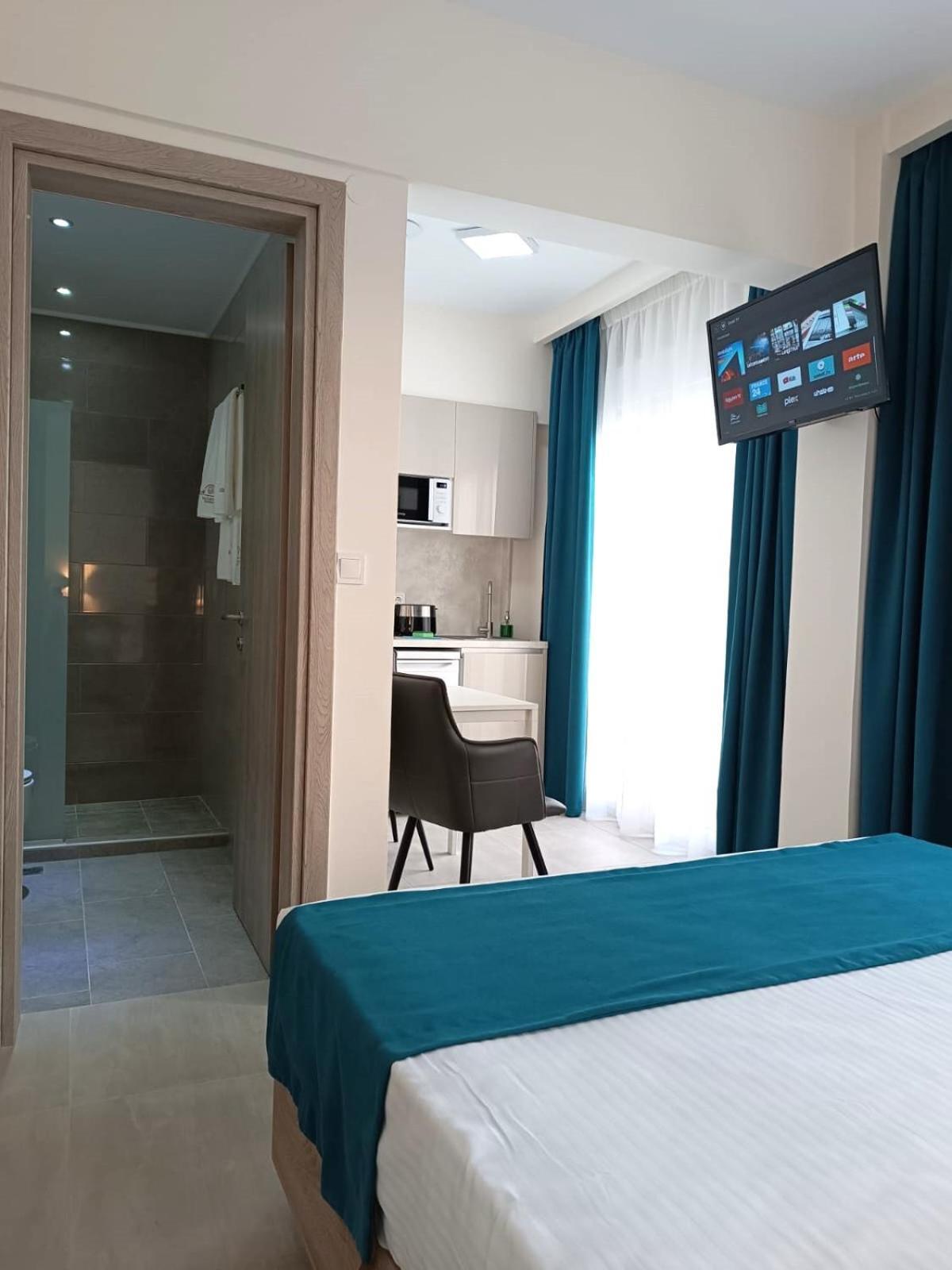 Navarino Luxe Suites Переа Экстерьер фото